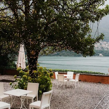 Regina Teodolinda Couette-café Laglio
