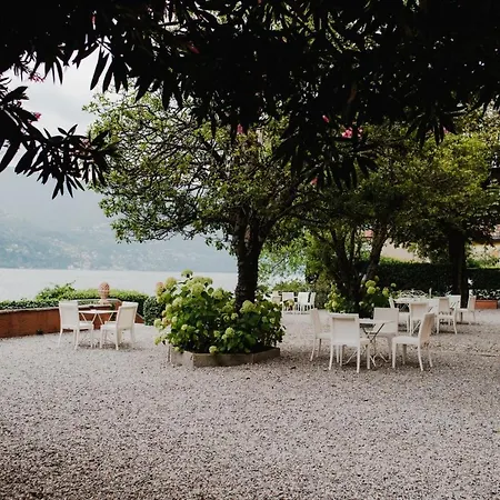 Regina Teodolinda Couette-café Laglio