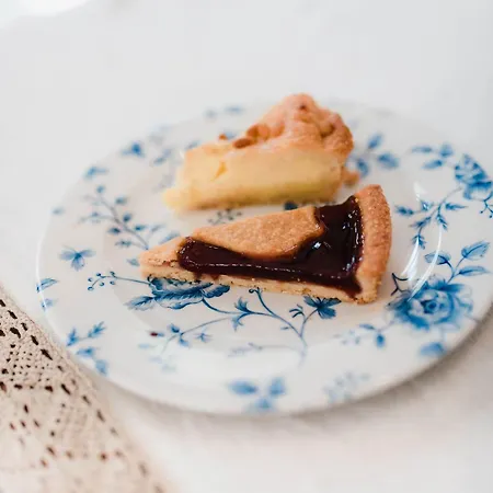 Oda ve Kahvaltı Regina Teodolinda 4*