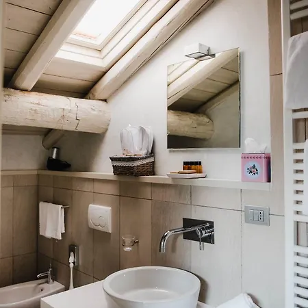 Bed and Breakfast Regina Teodolinda Laglio